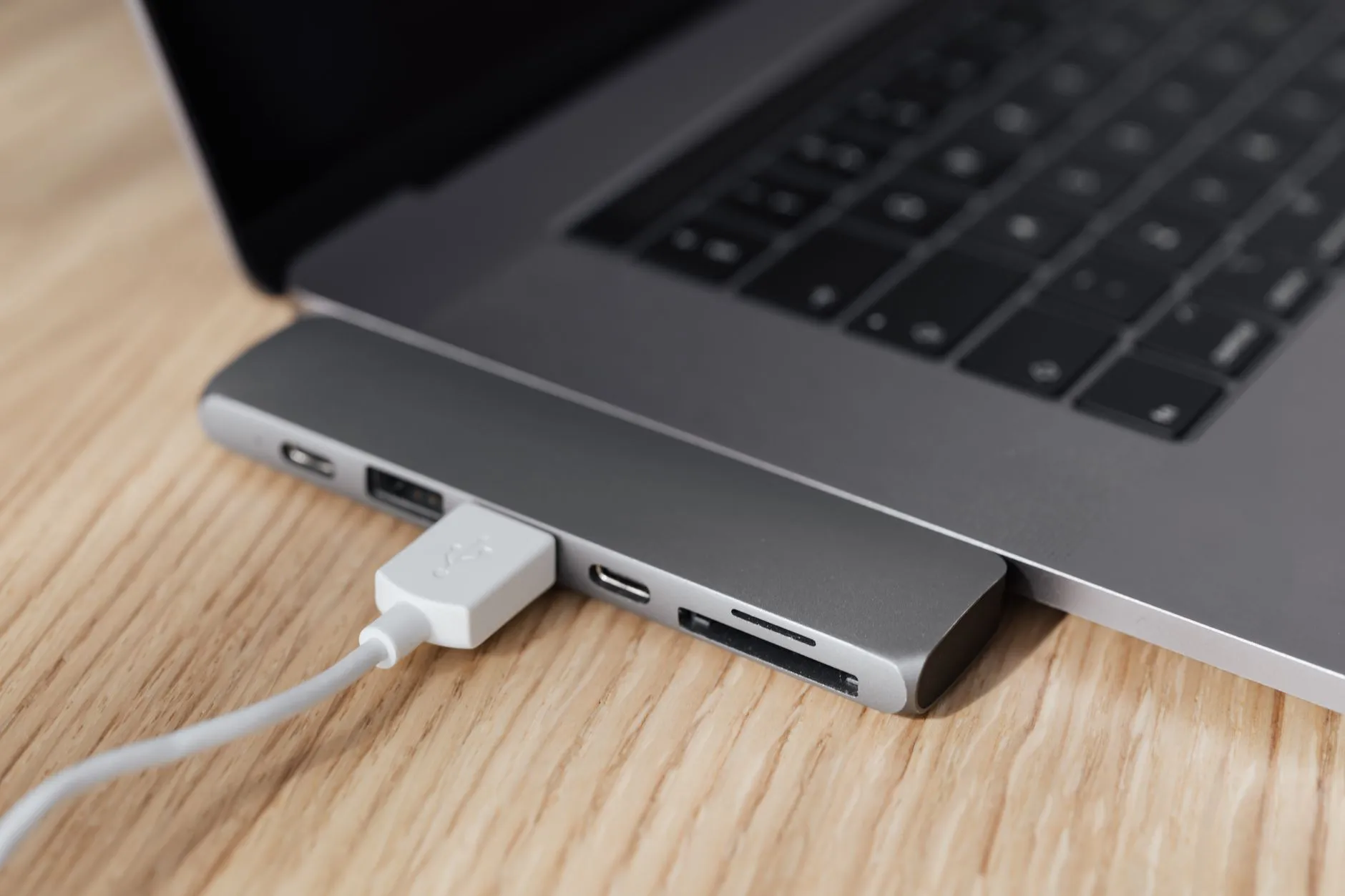 USB4与雷电5接口普及对拓展坞兼容性提出的新要求正文配图 1